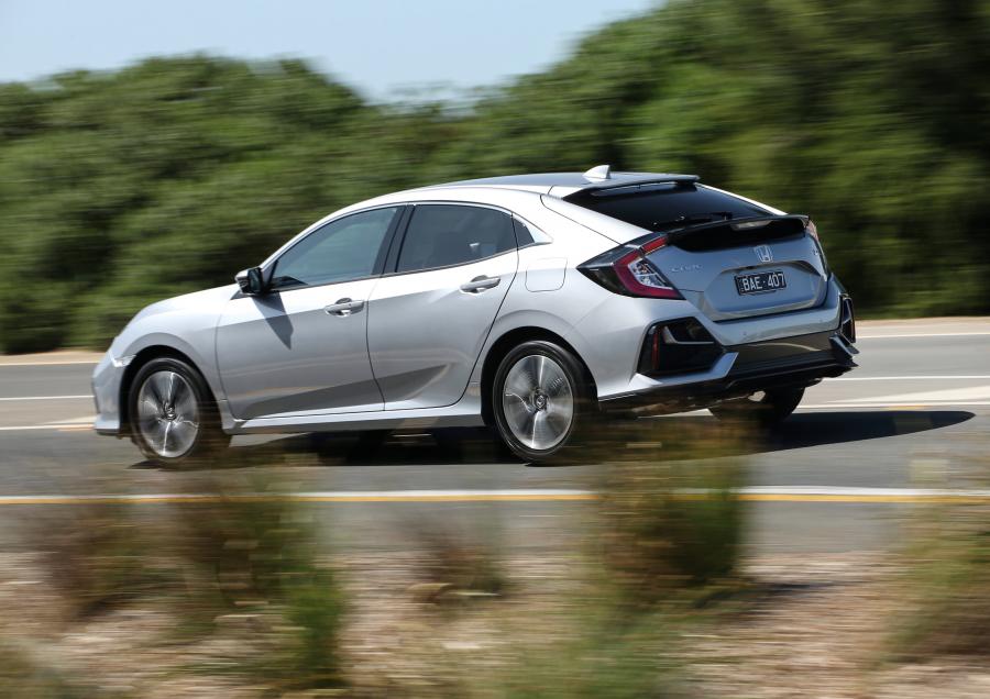  Honda Civic VTi-L Hatchback (FK) 2020 года  (AU) (фото 2 из 28)